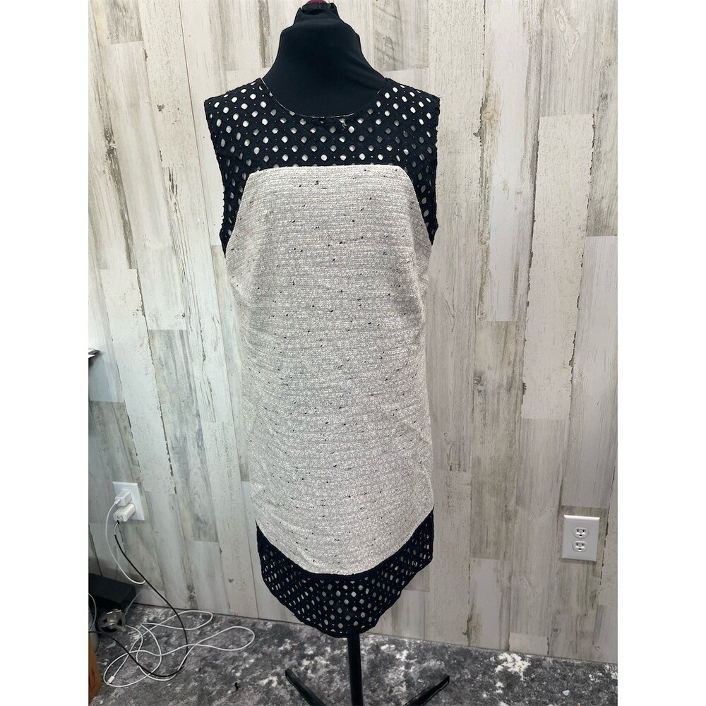 Ann Taylor Shift Dress Womens Size 8 Ivory Sleeveless Knee Length Eyelet Tweed